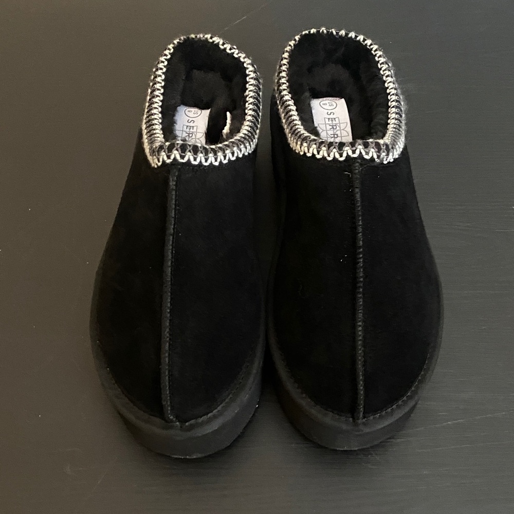 Clogs - Picture 2 of 11